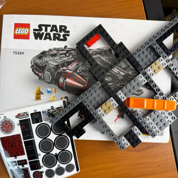 LEGO Star Wars Millennium Falcon Building Set PIECES ONLY NOT A FULL SET - Picture 15 of 15